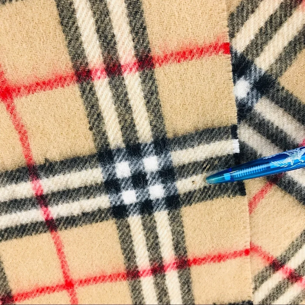 Burberry Beige Checkered Scarf - Picture 4 of 8